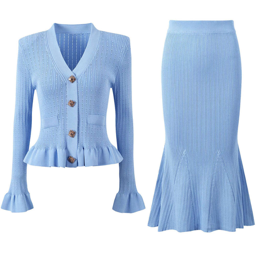 European and American spring and autumn new g25 designer high-quality knitted V-neck slim fit long sleeved women's dress