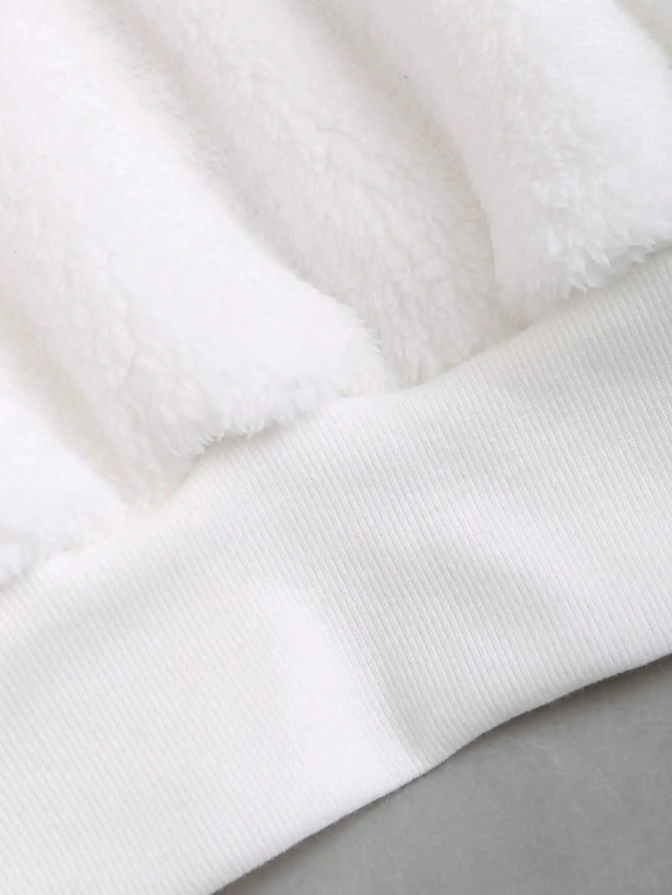 Fashionable and Stylish Short Coat with Water-Sheened Fur and Ribbed HemT260328