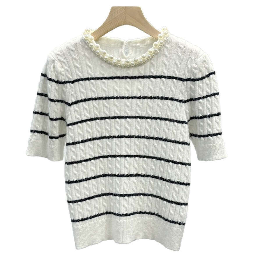 2026 autumn and winter new designer women's French retro striped wool sweater pearl round neck D17 short sleeved pullover