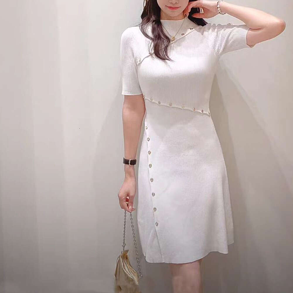 2026 Summer Designer Women's S18 New Elegant White Ribbed Waist Knitted Short Sleeve Dress