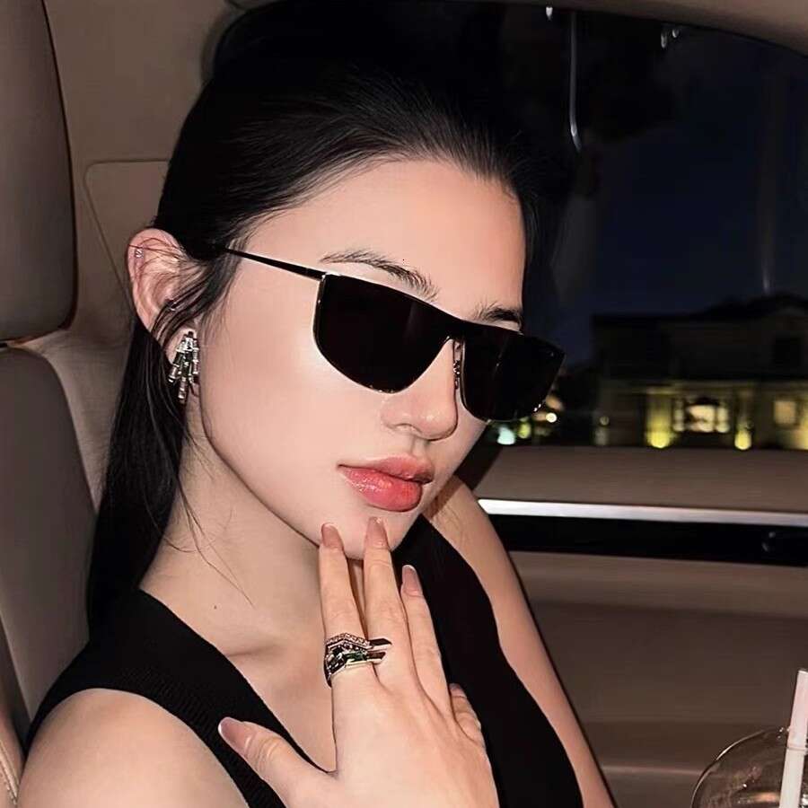 Metal Old Money Style Silver-Edged One-Piece for Women, Trendy Round Face Slimming High-End Mesh Design Large Frame Sunglasses
