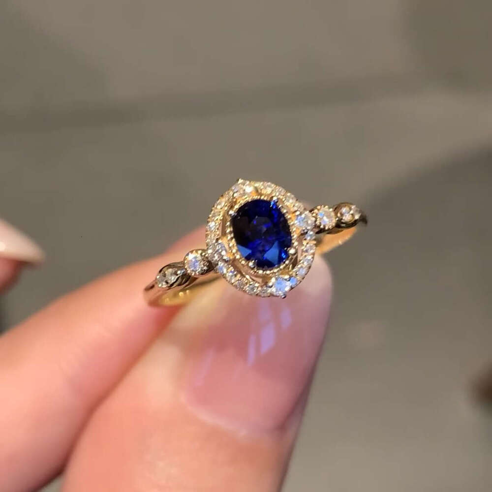 French vintage court style Design unique Sri Lankan sapphire inlaid ring for single Dainty or layered wear with a niche high-end feel