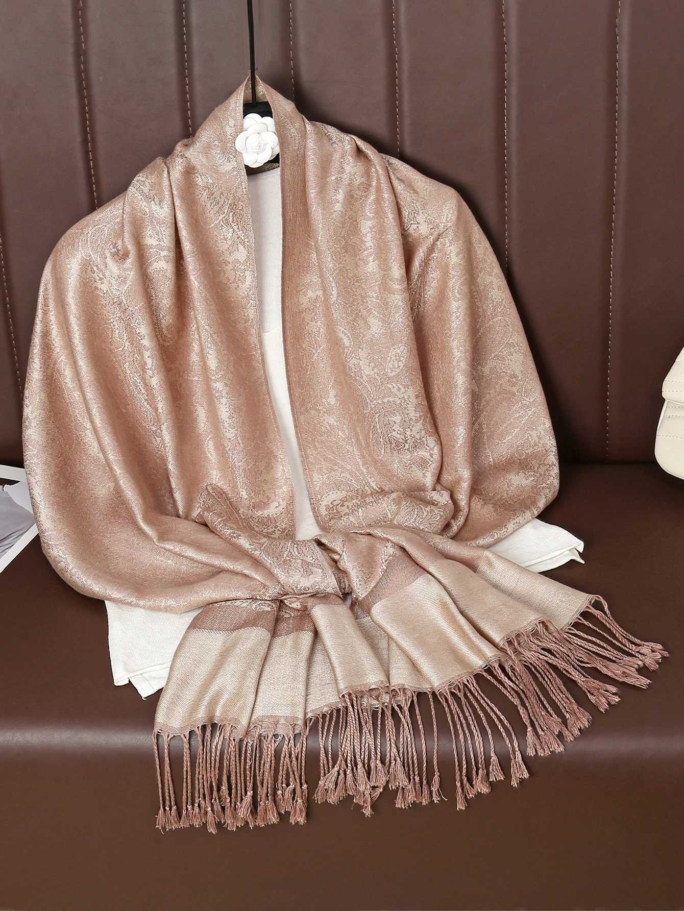 Retro Versatile Scarf with Peacock Flower Embroidery Casual Fashion Soft Tassel Design for Daily Outerwear Decoration Z260330