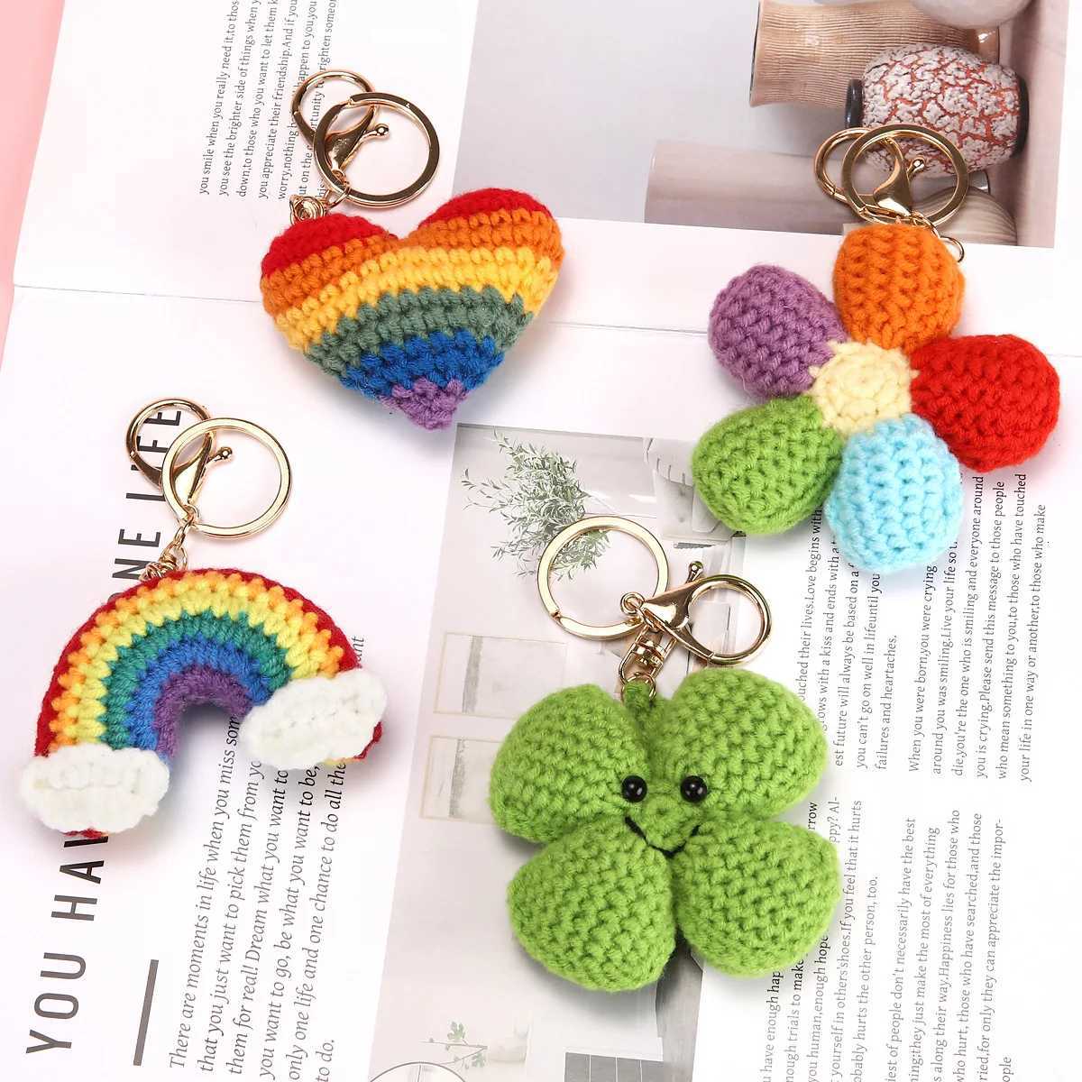 Unisex Bag Pendant Love Rainbow Clover Colorful Flower Handmade Knitted Kawaii Bag Charms Multifunctional Fashionable Keychains Z260330