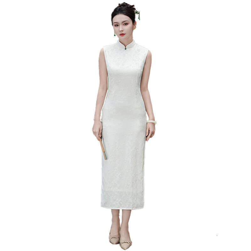 Retro-Style White Stand-Collar Cheongsam Slit, Sleeveless, Refined Elegant, With A Touch Of High-End Luxury Unique Chinese Charm Qipao Hanfu Silk