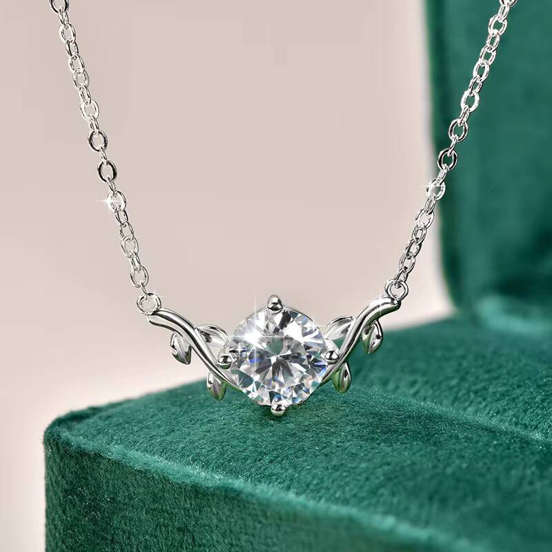 Elegant Shiny Gold Plated D Color VVS1 2CT Moissanite Vine Plant V-Neck Collarbone Chain Leaf Pendant Necklace for Women