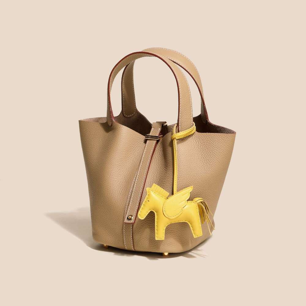 Designer Bag Tote bag Luxury Leather Messenger Shoulder Canvas Bag Handbag Fashion Wallet Outdoor Beach Bag Woman Shopping Bag High Quality Wallet 99