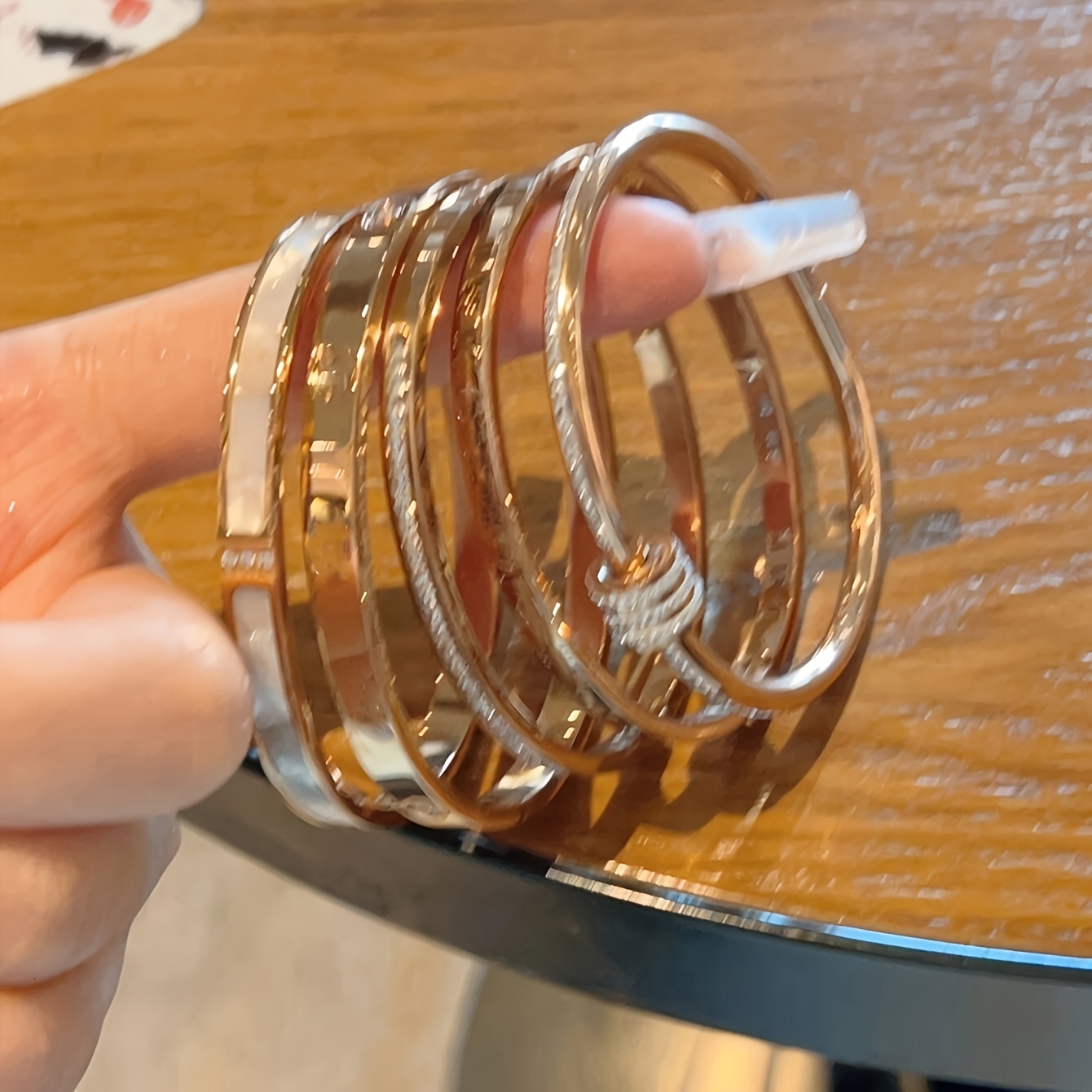 Hot-Selling Luxury Designer Bracelet Elegant Stainless Steel Jewelry Fashion Versatile Bracelet for Women Ideal Gift for Any Occasion
