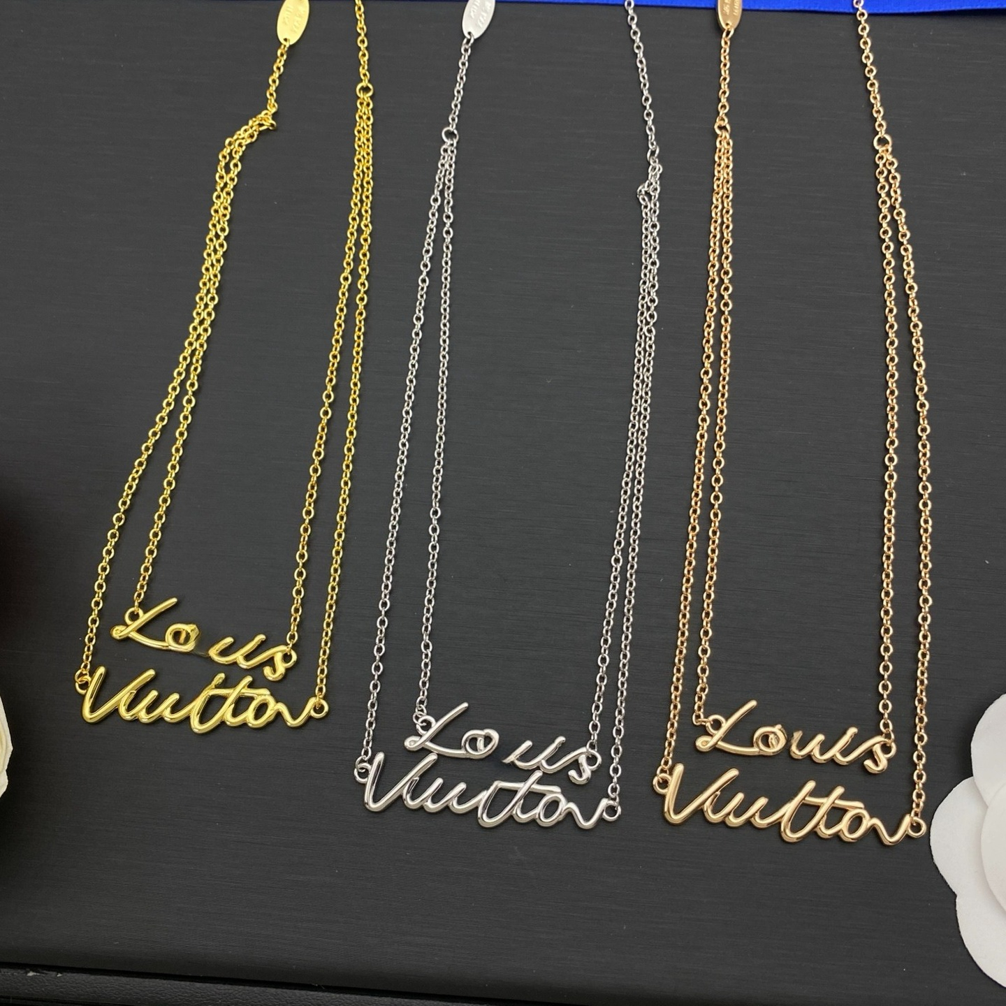 Designer Necklace Pendant Earrings Bracelet Womens Layered Chain Gold Plated Pendant Necklace Design Jewelry Luxury Gift