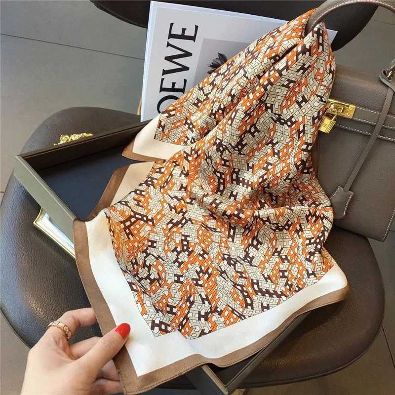 70cm Vintage Print Silk Scarf Elegant Fashion Neck Scarf for Wen Versatile Off Accessory Retro Style Tie X260328