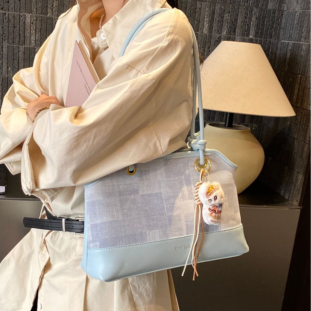 Fashionable high-quality commuter tote for women, 2026 spring new model, color-blocking, versatile shoulder and underarm bag