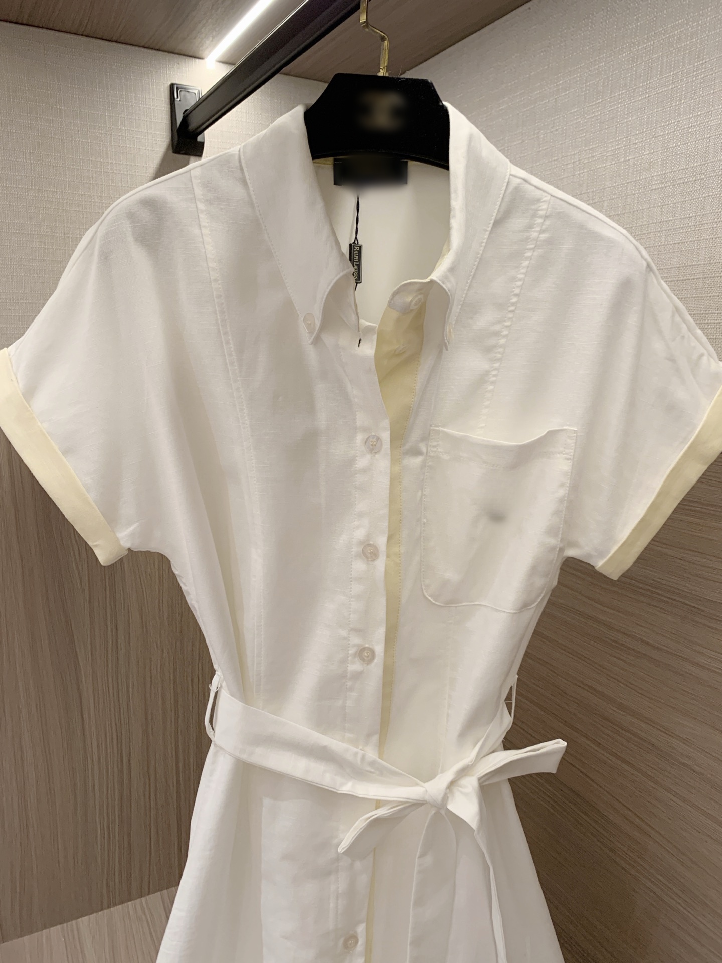 Chic Shenzhen Nan'ou Minimalist Embellished Neckline Flap Hem Unbuttoned Women's Top