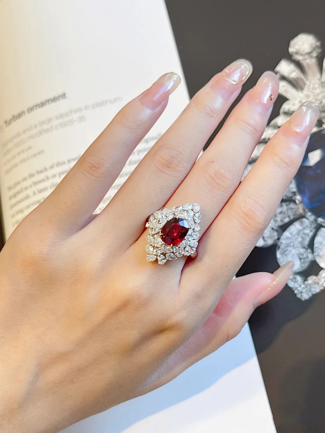 Jewlery Designer For Women Brilliant And Understated Ins-Style High-End Socialite Style Exquisite Handcrafted Gemstone Sunflower Goddess Pigeon Blood 