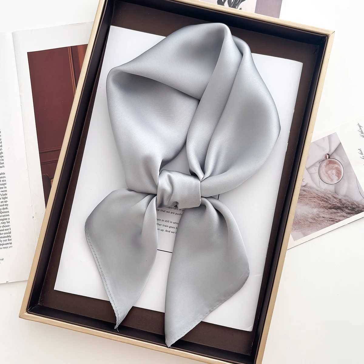 New Floral Print Silk Feeling 70cm Square Scarf Wen Foard Neckerchief Lady Satin Hijab Fem Decorate Neck Ties X260328