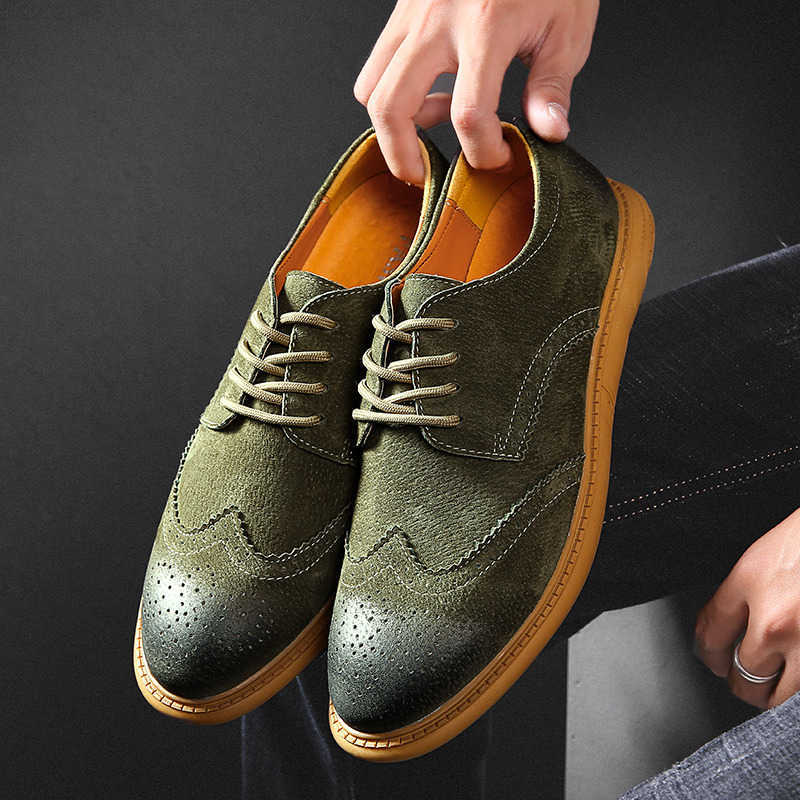 Mens Dress Shoes New Brogue Shoes Men Leather Shoes Vintage Carved Formal Business Flats Shoes Men Wedding Shoes Plus Size K260328