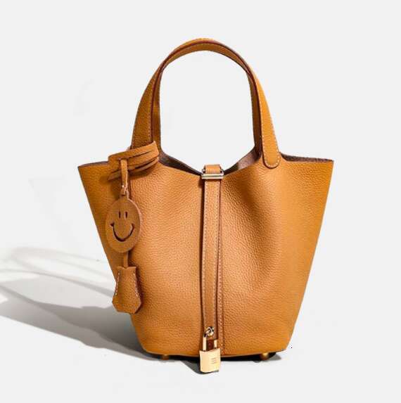 Designer Bag Tote bag Luxury Leather Messenger Shoulder Canvas Bag Handbag Fashion Wallet Outdoor Beach Bag Woman Shopping Bag High Quality Wallet 999