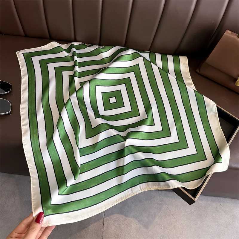 2026 New Geetric Stripes Print Silk Square Scarfs for Wen Suitable All Seasons Decorate Neck Ties Hijab Soft Foard Bandana X260328