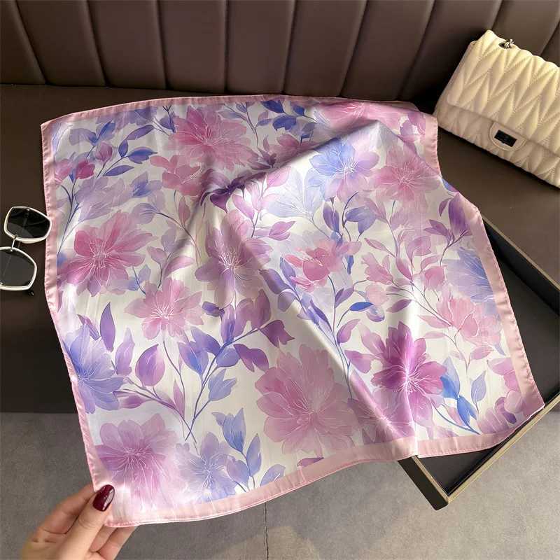 2026 New Floral Print Silk Square Scarfs for Wen Decorate Neck Ties Kerchief Lady Summer Beach Hijab Fem Neckerchief Wraps X260328
