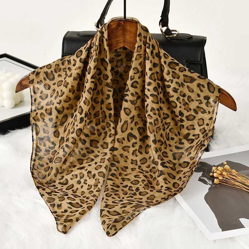 6060cm Small Square Scarf Wen Chiffon Neckerchief Fashion Leopard Printed Floral Handkerchief Hair Wrap Bag Accessories X260328
