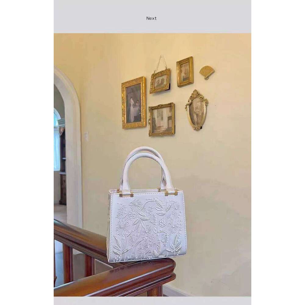 Chinese Embroidery Elegant Soft Pearl Embroidery Fashion Handbag Silk Cheongsam Evening Clutch Chain Shoulder Bag Urban Minimalist Style Tote Chic