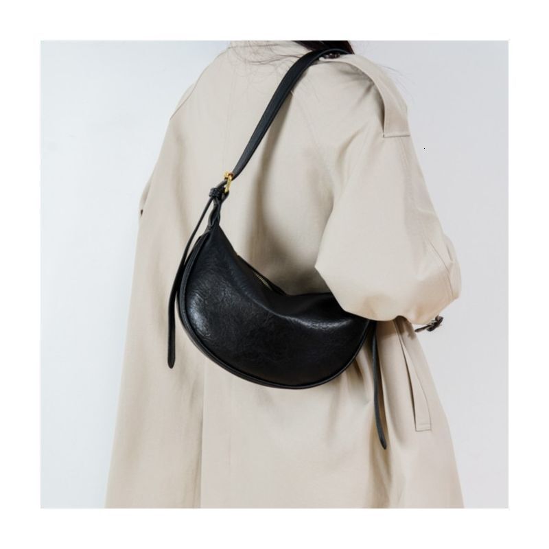 Women's Winter Crossbody 2025 New Fashion Autumn Single Shoulder Vintage Commuter Dumpling Bag