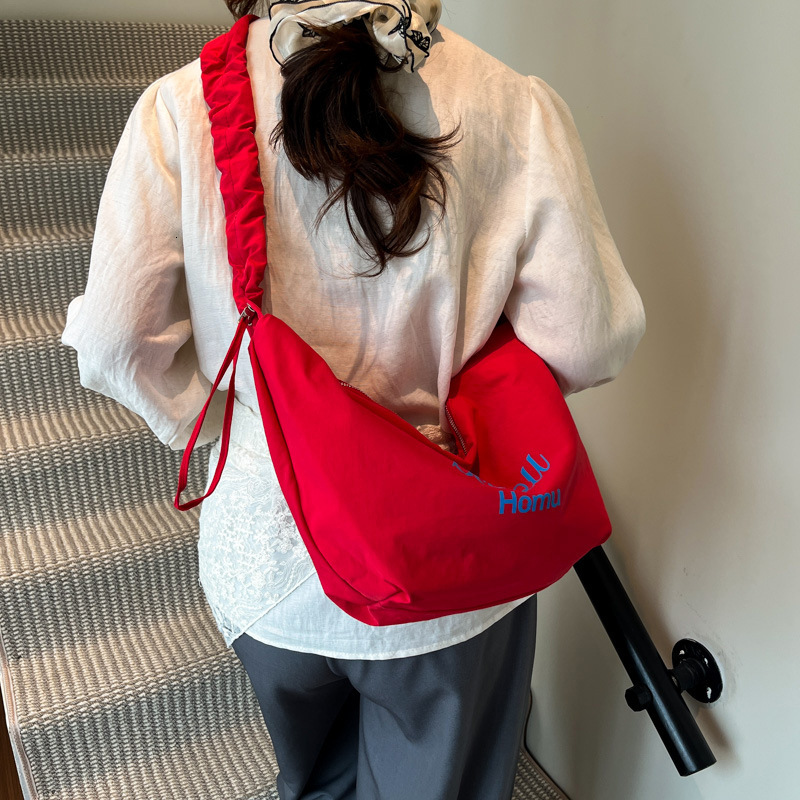 2025 Striped Korean-style casual canvas bag, large capacity, simple and versatile for commuting, single-shoulder tote bag