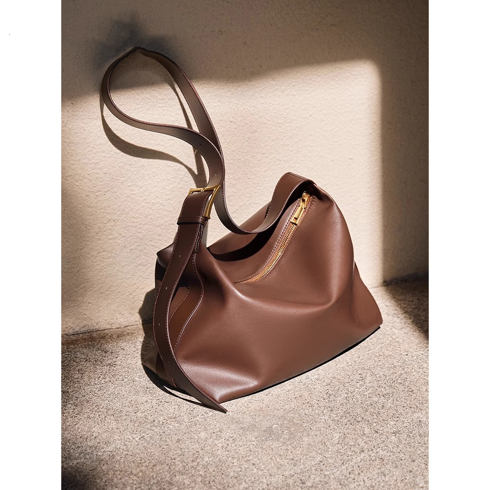 2025 Spring New Soft Leather Casual Large Capacity Tote Shoulder Commuting Crossbody Women's Bag