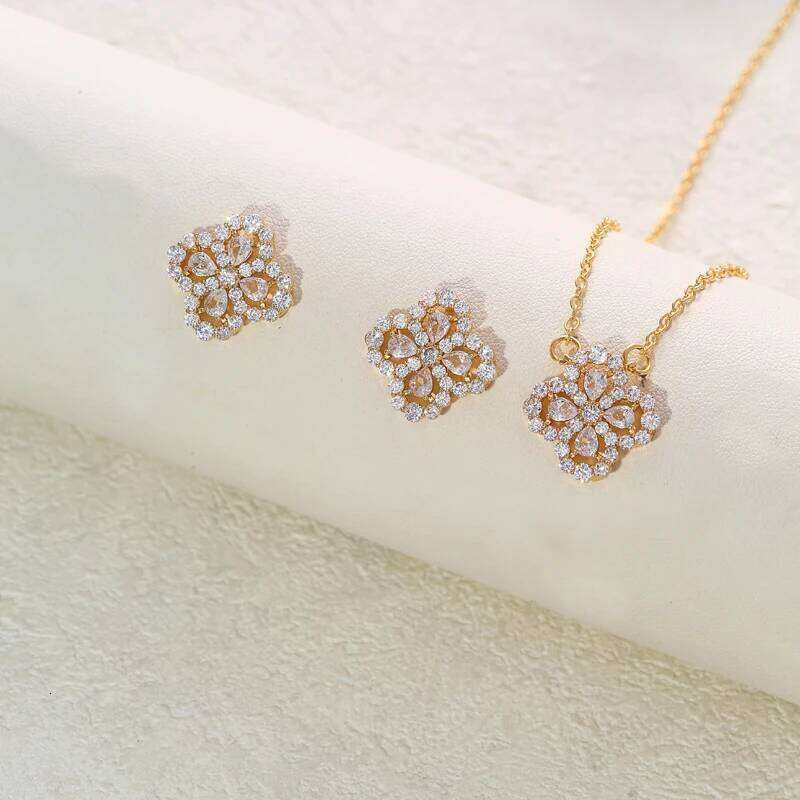 Jewelry Set With Earrings Necklaces High Quality Flower Shaped Decorative Designer Earr Necklace Made Of Copper And Set Zirconium Stones Gift for Wome