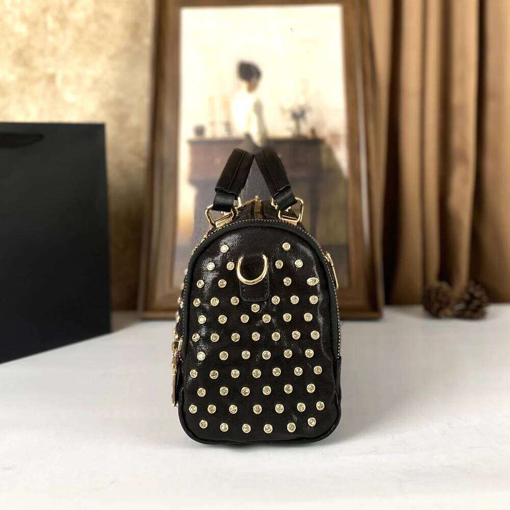 Women's High-End Fashion Trend Diamond Studded Punk Style Crossbody Handbag Large Capacity For Commuting