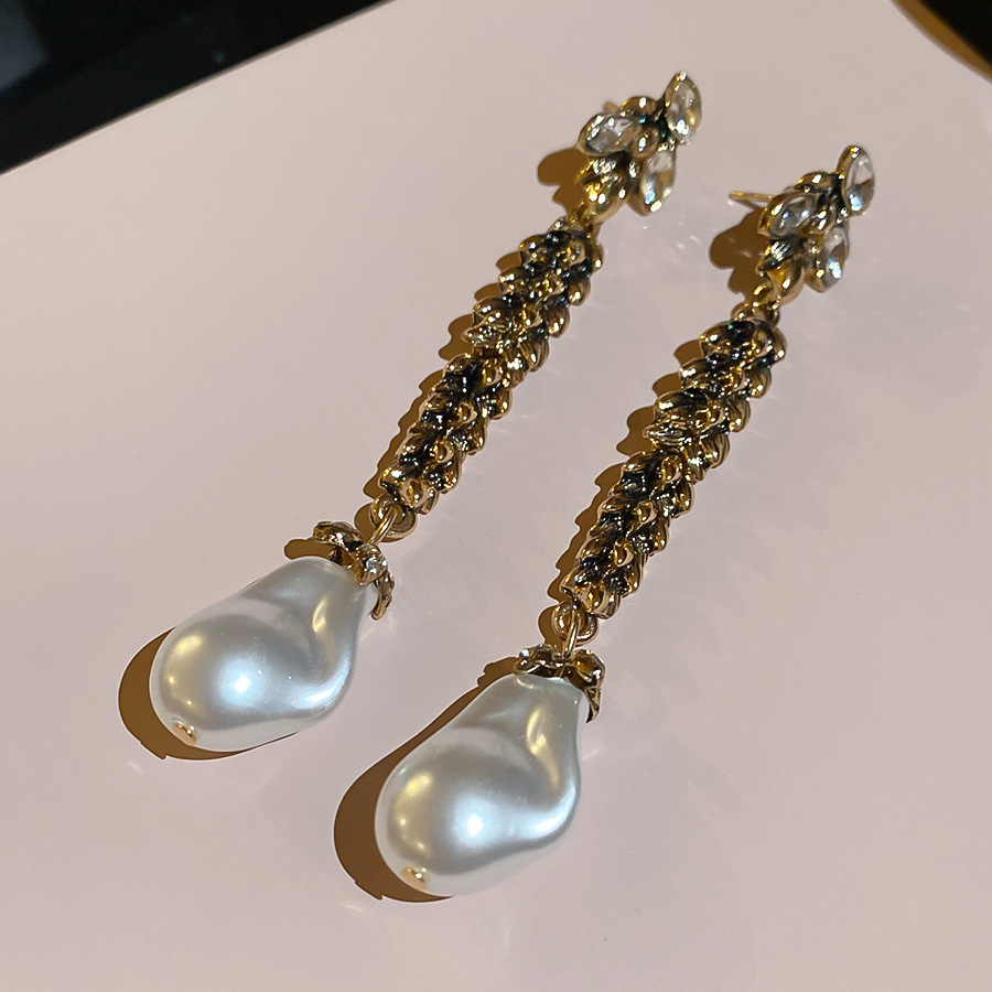 Silver needle earrings with diamonds, wheat ear tassels, pearl necklace, fashionable elegant jewelry set, light luxury and high-end accessories for wo - view 8