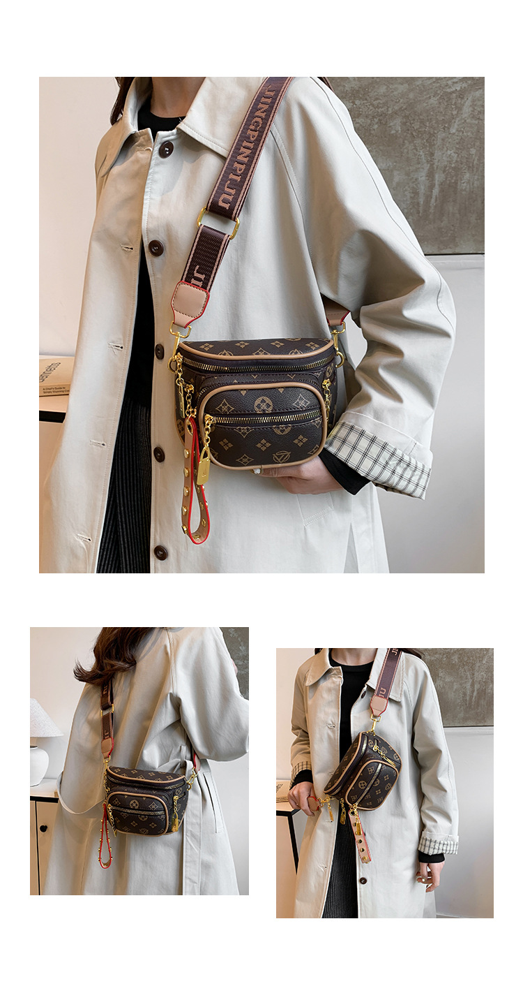 High-end fashion multi-layer zipper shoulder crossbody bag, new retro print chest bag, women's luxury handbag, niche designer lightweight luxury 