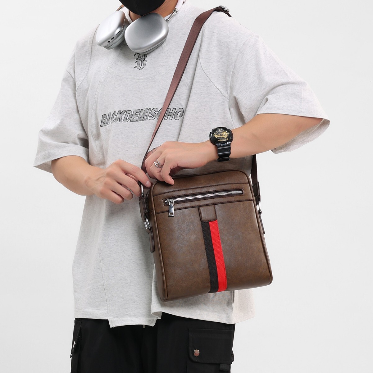 Large Capacity Casual Shoulder Classic Business Crossbody Messenger Bag High-end Men's Satchel