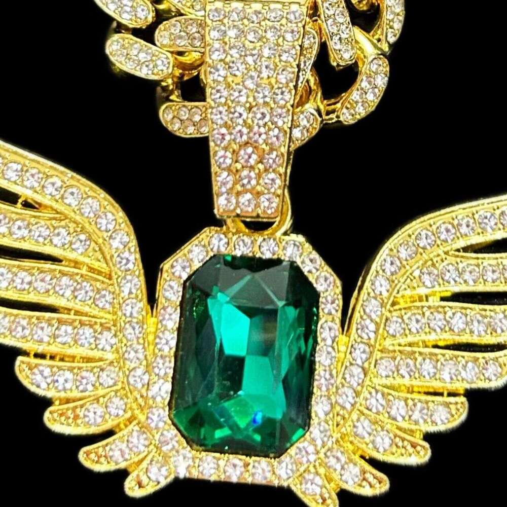 Gold-Edged Green Winged Stone Pendant, Full Diamond Cuban Chain Alloy Necklace, Hip-Hop, European And American Style