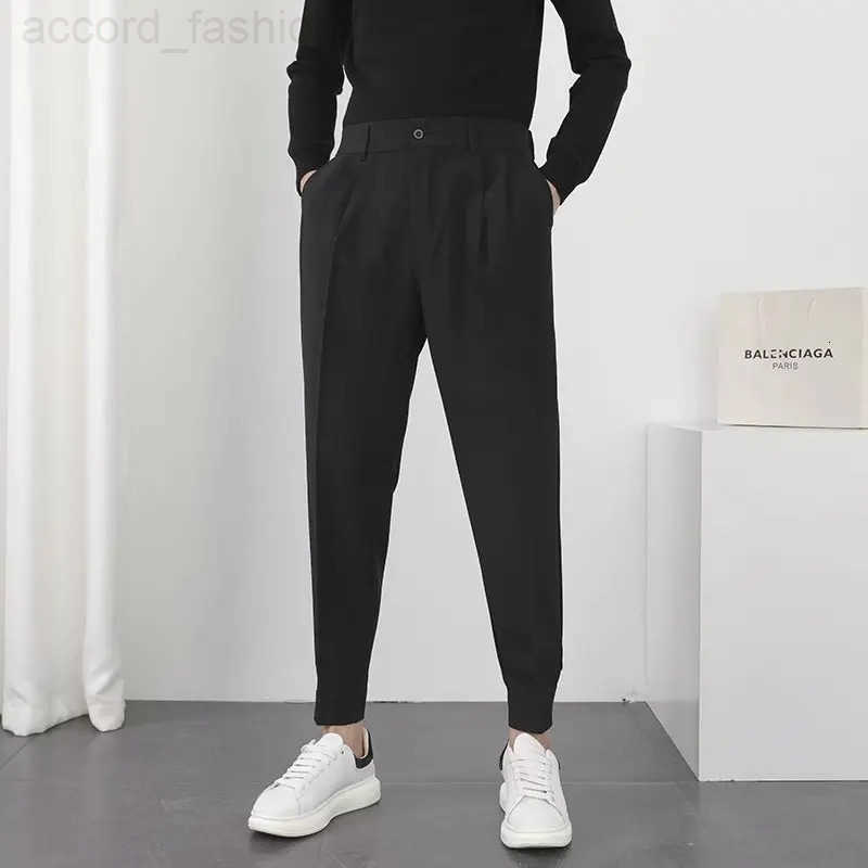 Fashion Men Casual Pants Elastic Waist Small Feet Slim Korean Style Pleated Tapered Male Blazer Pants Trousers Streetwear H260330