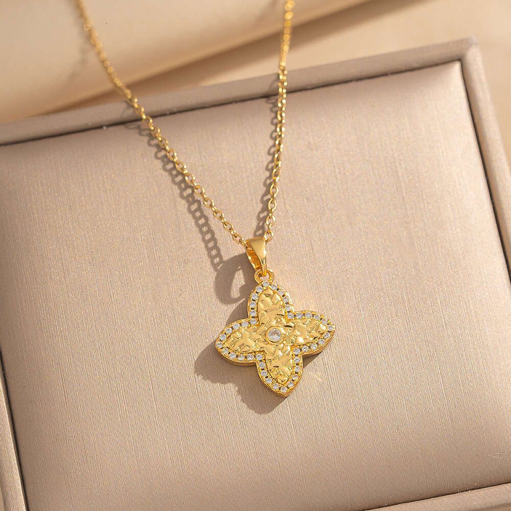 Light Luxury Collarbone Chain Accessories for Women Flower Four-Leaf Clover Necklace European and American Fashion High-End Jewelry