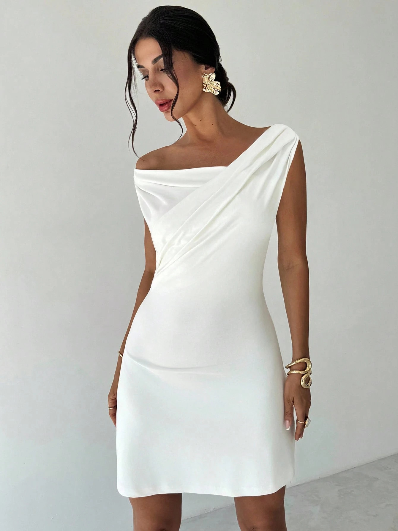 Basic & Casual Dresses White Women Dress Off Shoulder Sexy Mini Dress Women Fashion Party Dresses Summer Lady Office Dress