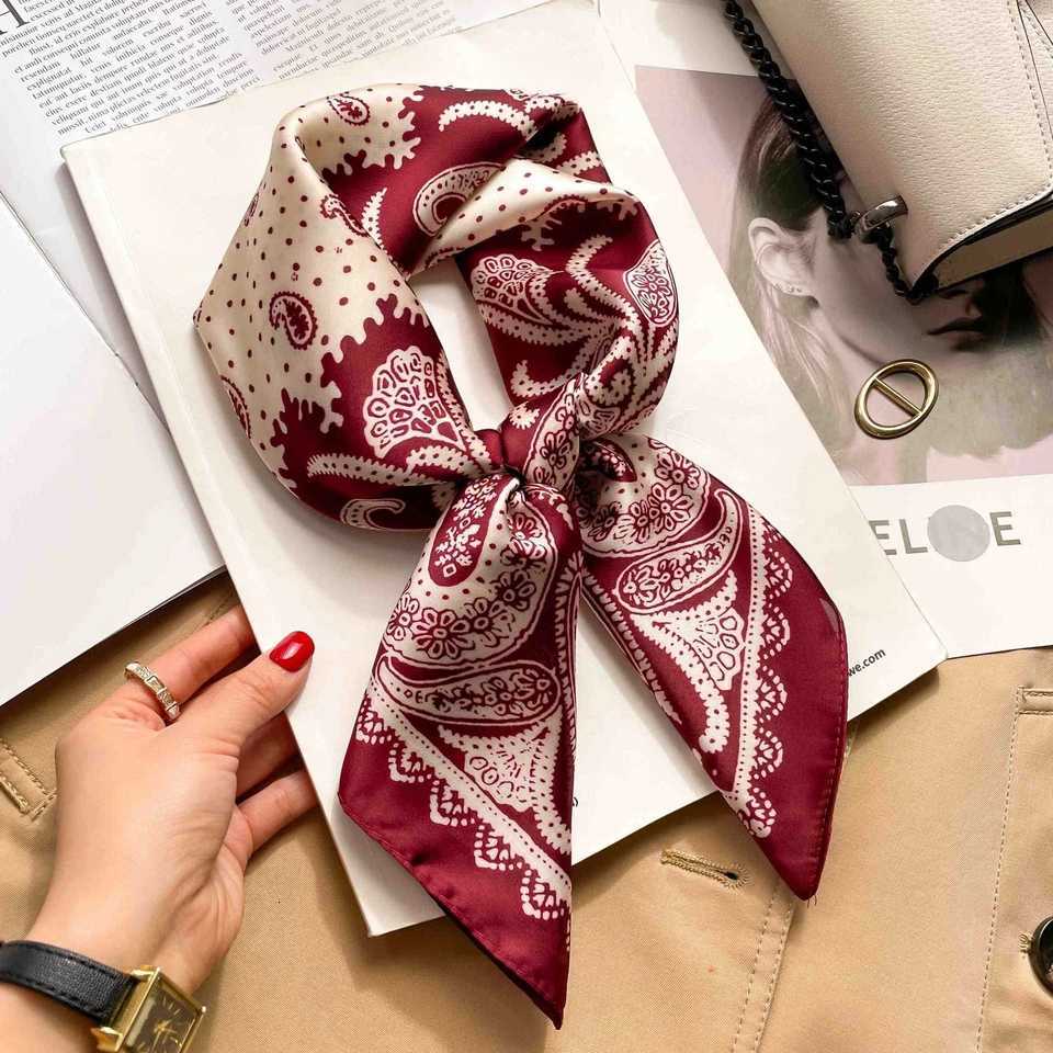 70cm Luxury Leopard Print Silk Square Scarf Wen Foard Hairband Hands Bag Ribbon Hijab Neckerchief band Soft Satin X260328