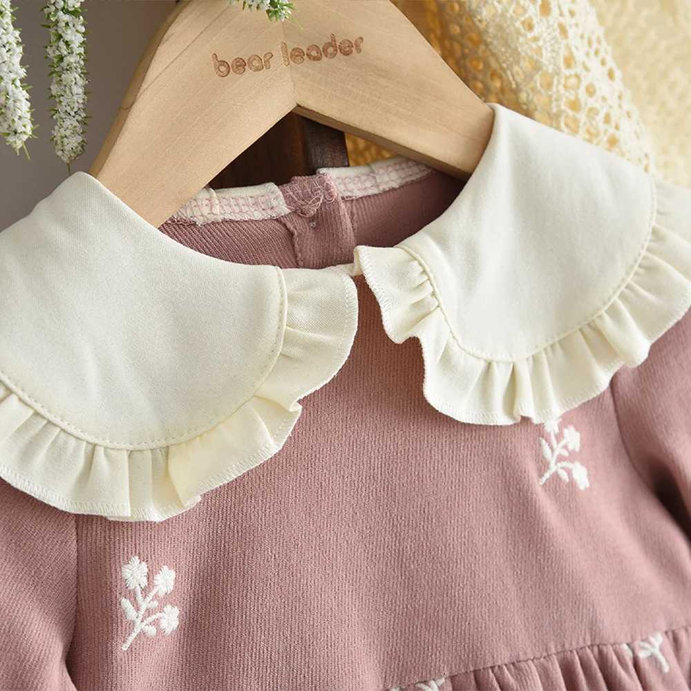 Sweet and Lovely Pink Baby Girl Doll Collar Long Sleeved Floral Princess Dress Korean Version Autumn NewT260330