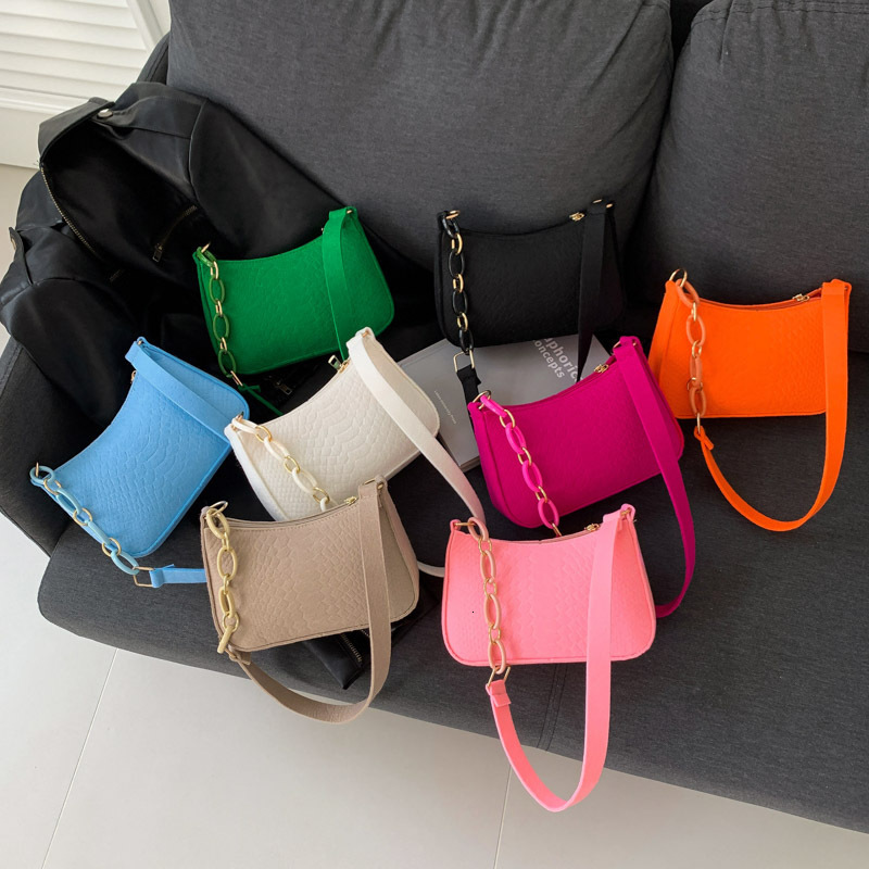 Free Shipping High Value 2026 Simple and Stylish Design, Contrast Color Underarm Bag, Casual Fashion, Large Capacity, Trendy Handheld Shoulder Small S