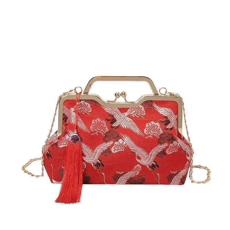 Chinese Embroidery Vintage Women Tassels Shoulder Bag Crossbody Bags Lock Shell Clip Designer Handmade Wedding Chic Clutch Lady Handbags And Purse