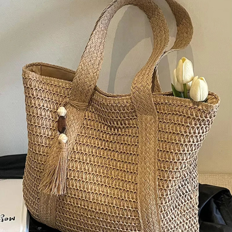 Fashion Large Capacity Fringe Pendant Handmade Straw Handbag Women Holiday Beach Casual Tote Top-Handle Bags Retro Shoulder Bags260316