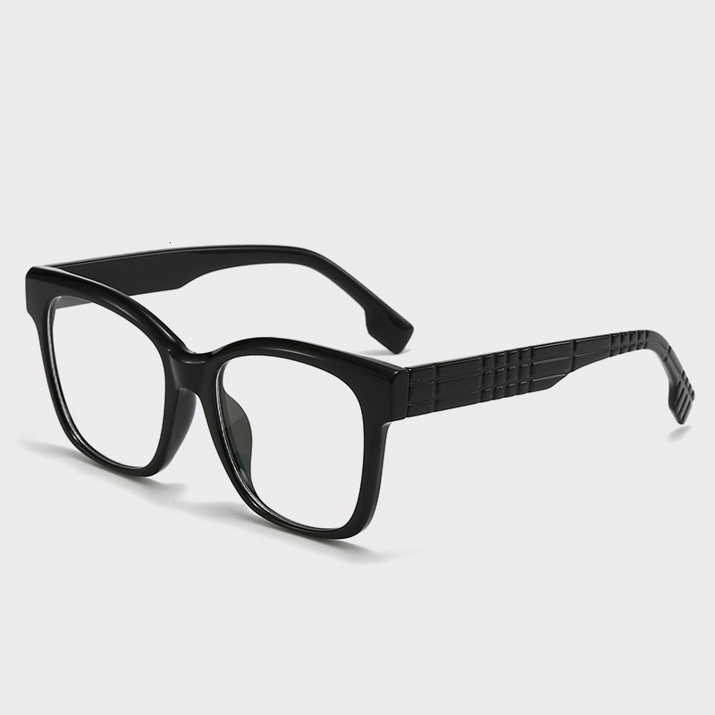 Luxury Brand Designer Style Sunglasses With Black Frames For Women With Myopia. No Makeup Required. Can Slim The Face.