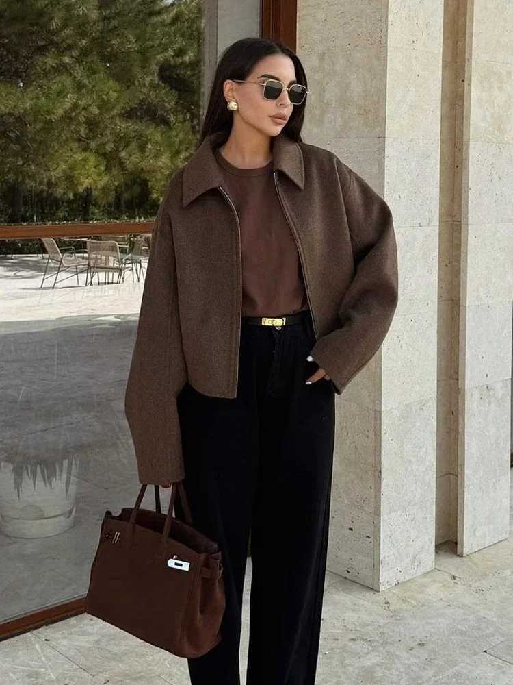 Fashion Brown Zipper Woolen Jacket For Women Elegant Lapel Long Sleeve Short Coats Female Vintage Autumn Lady Street OuterwearT260328