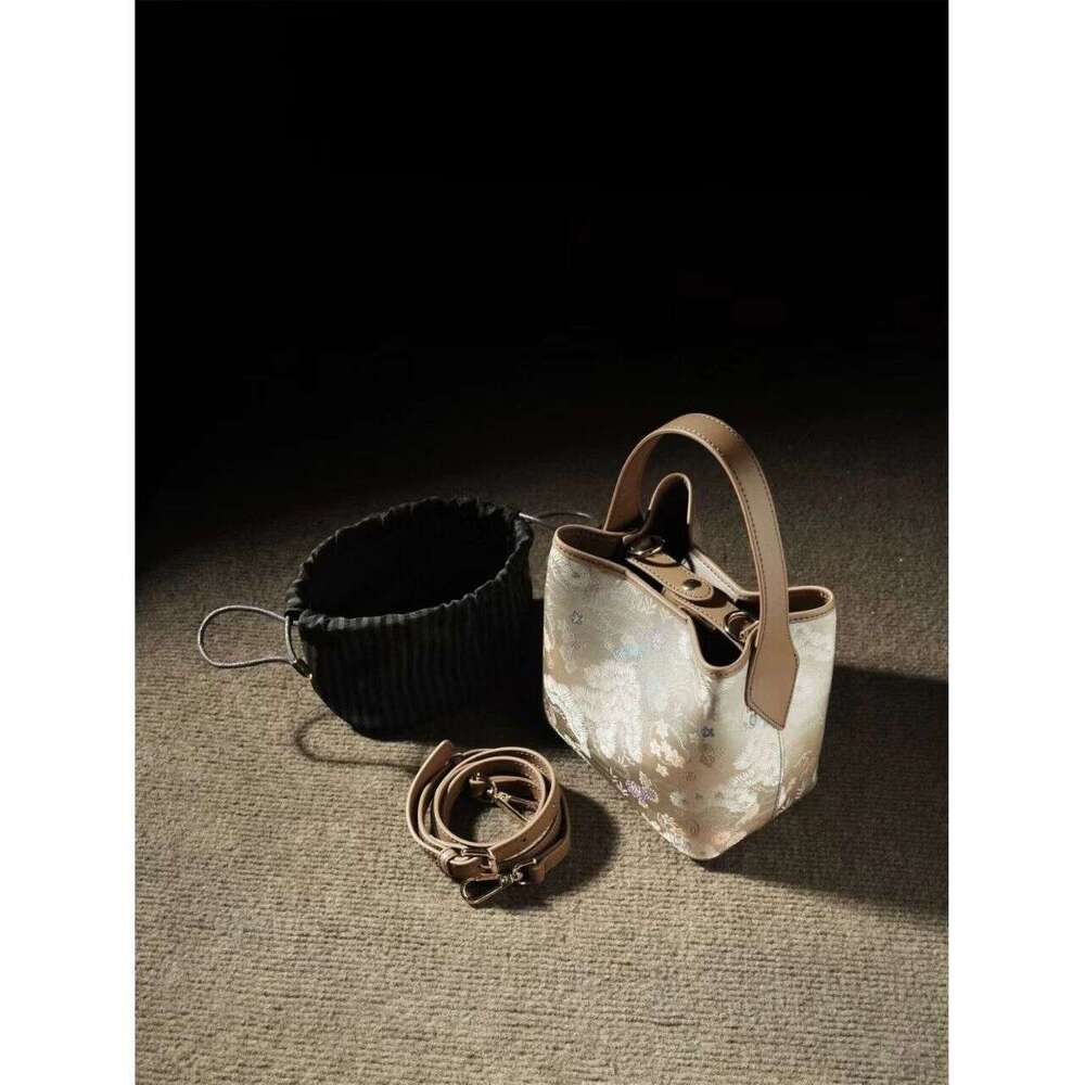 Song Brocade New Chinese National Style Cheongsam Bucket Early Spring Cowhide Single Shoulder Handbag Crossbody Bag Chinese Embroidery Fashion Bag Tot