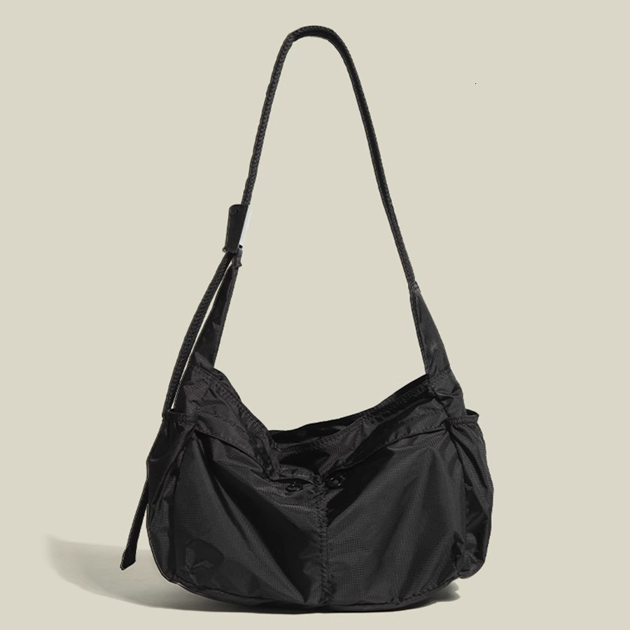 2025 New Large Capacity Commuting Casual Shoulder Tote for Men and Women Water-Resistant Sporty Crossbody Bag