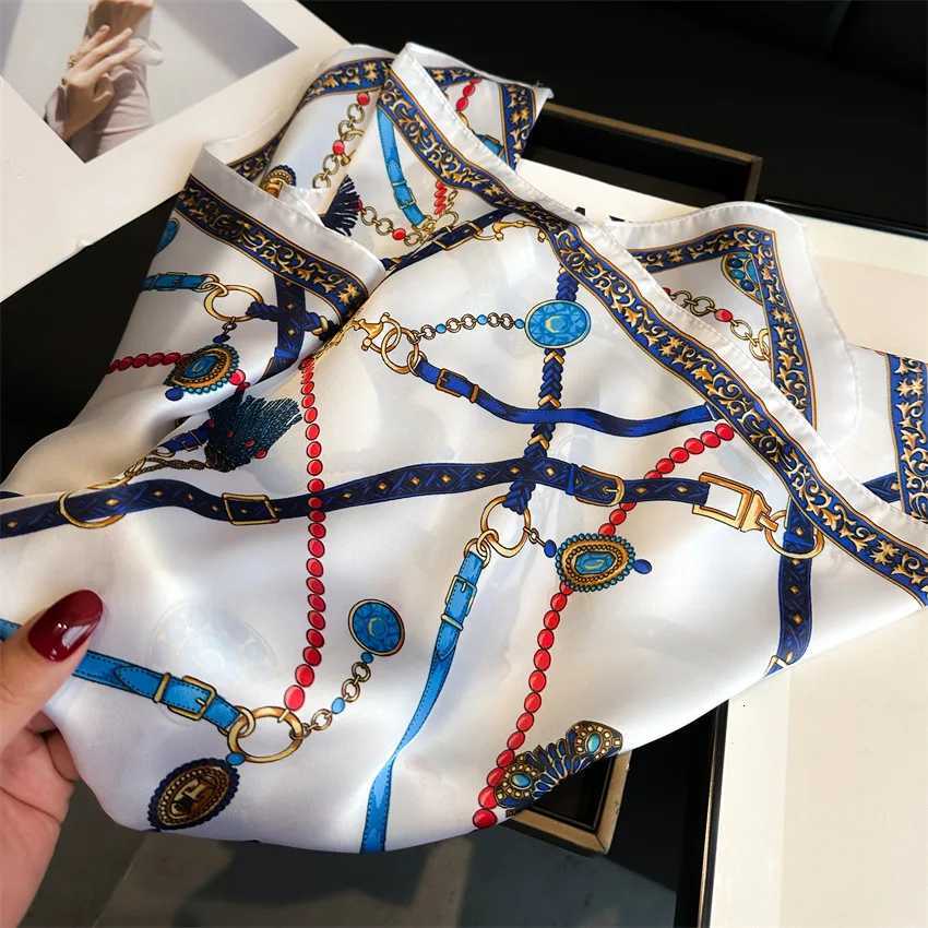 Luxury Chain Print Small Square Scarf Simated Silk Thin Neck Scarf Fashion Sunscreen scarf For Wen 70x70cm X260328