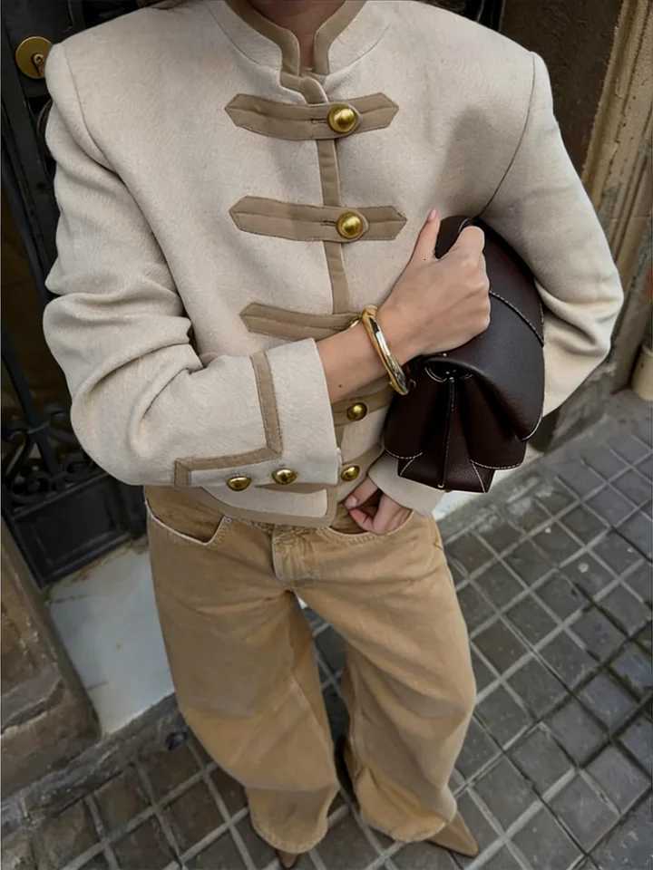 Spring New Khaki Pocket Vintage Jackets Women Elegant Single Breasted Slim Short Coat 2026 New Chic Women Outwear StreetwearT260328
