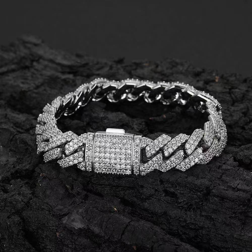 Hip-hop trend 20mm sapphire Cuban necklace. Passed GRA test. VVS diamond. Men's high-end style. Hip-hop rapper.