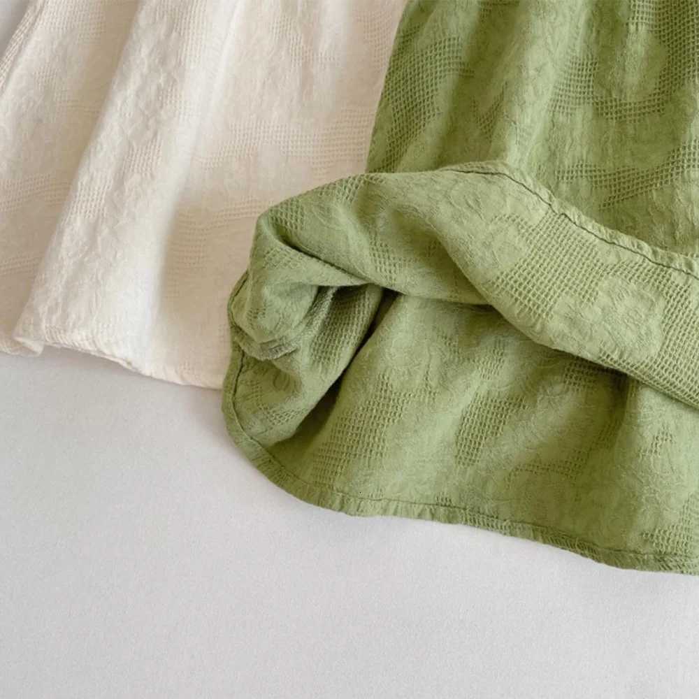 Summer New Beige Green Simple and Fresh Girls Casual Clothes Round Neck Flower Embroidery Sleeveless Dress Korean VersionT260330