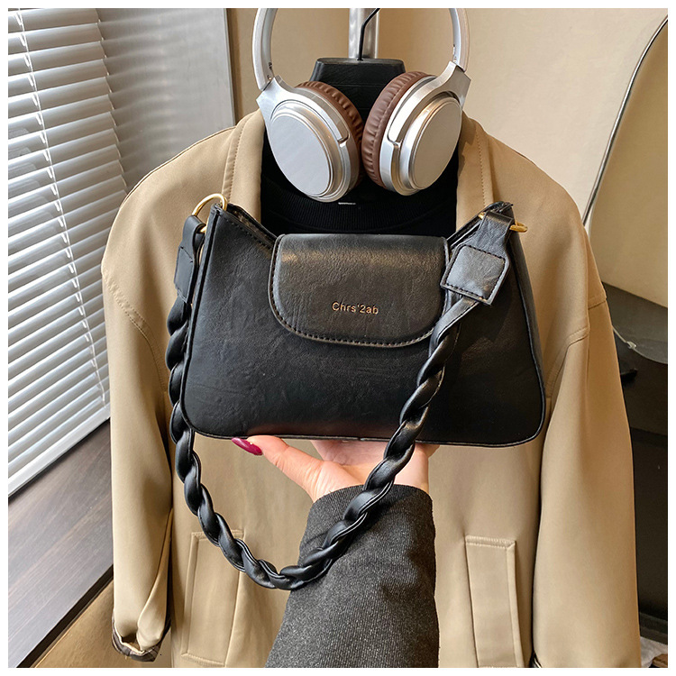 Women's with a high-end feel, bag for women, 2026 new fashion commuter shoulder versatile crossbody bag, small handbag